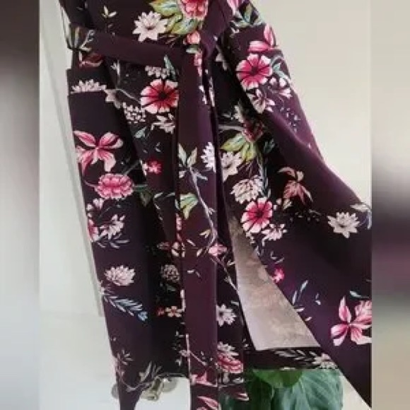 Calvin Klein Floral Wrap Dress Sleeveless Collared Sheath with Self Belt size 2 - Picture 5 of 6